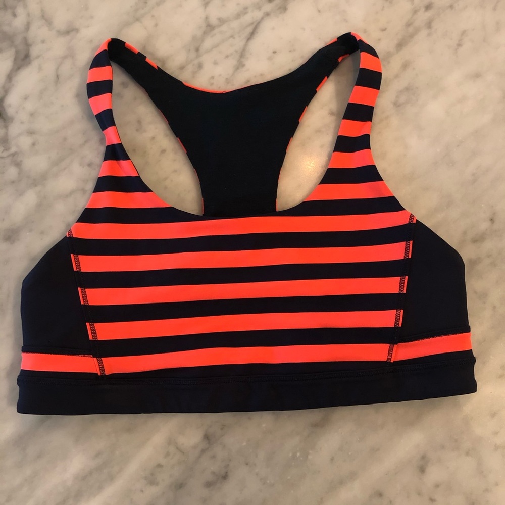 Lululemon sports bra never worn